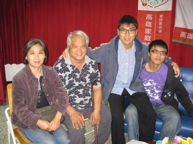 身教勝於言教 成為孩子的榜樣 自立家庭蔡麗香媽媽 peopo 公民新聞
