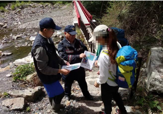登山有特權 雪管處及保七總隊能將 誤解 講清楚嗎 peopo 公民新聞