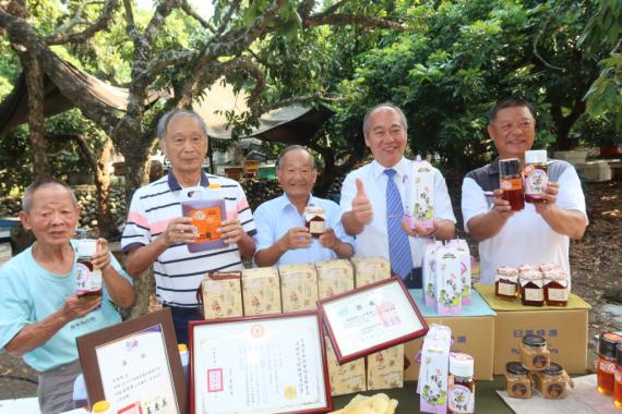 二水鄉養蜂人李東峰承襲三代經驗再奪冠 peopo 公民新聞