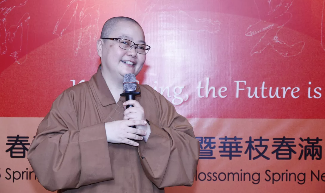 如行法師表示,在這迷你展覽廳裡,集合了藝術家及社教師生的創意和才能,將想法注入到作品裡面。