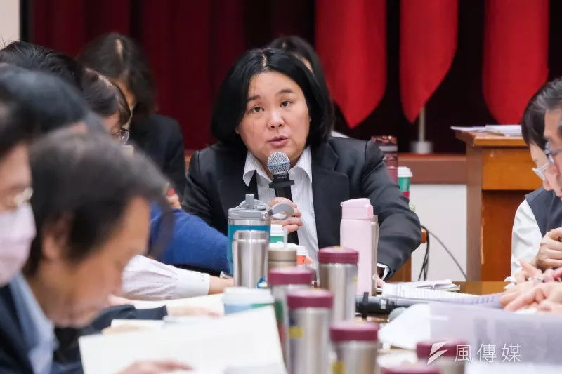 立委陳玉珍因為全砍公視預算,被藍委圍剿。(資料照,劉偉宏攝)