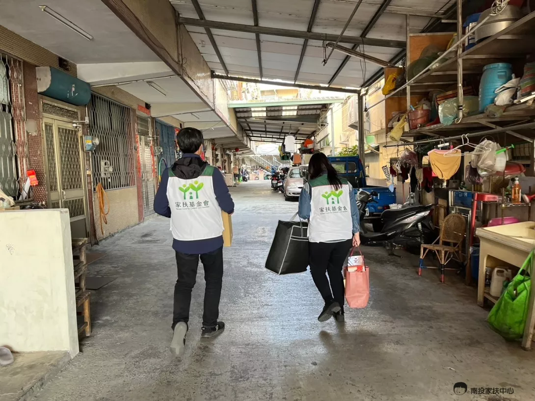 LINE_ALBUM_20250117 扶幼暖行如陽光 驅走冷冽 帶給家扶童冬日暖陽_250117_12