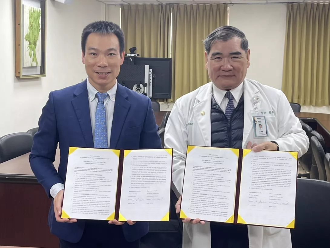 圖一、(右)中山附醫蔡明哲總院長、(左) AHLA亞洲健康識能學會楊閔盛主席(Dr. Tuyen Van Duong)。