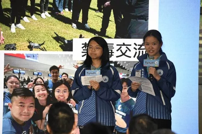有青年禁毒領袖學院的畢業學員分享經驗見聞。