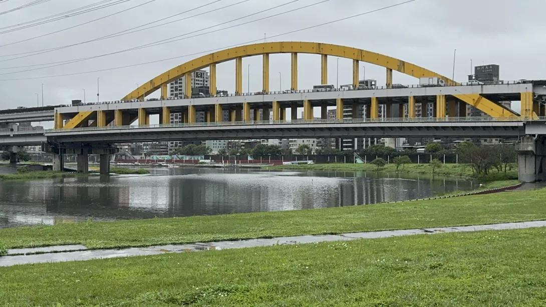 麥帥公路橋