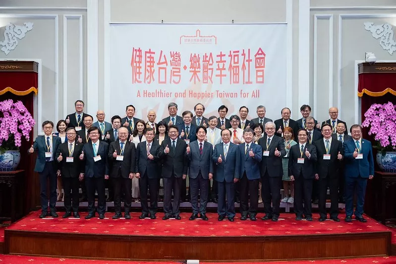 總統主持「健康台灣推動委員會第1次委員會」