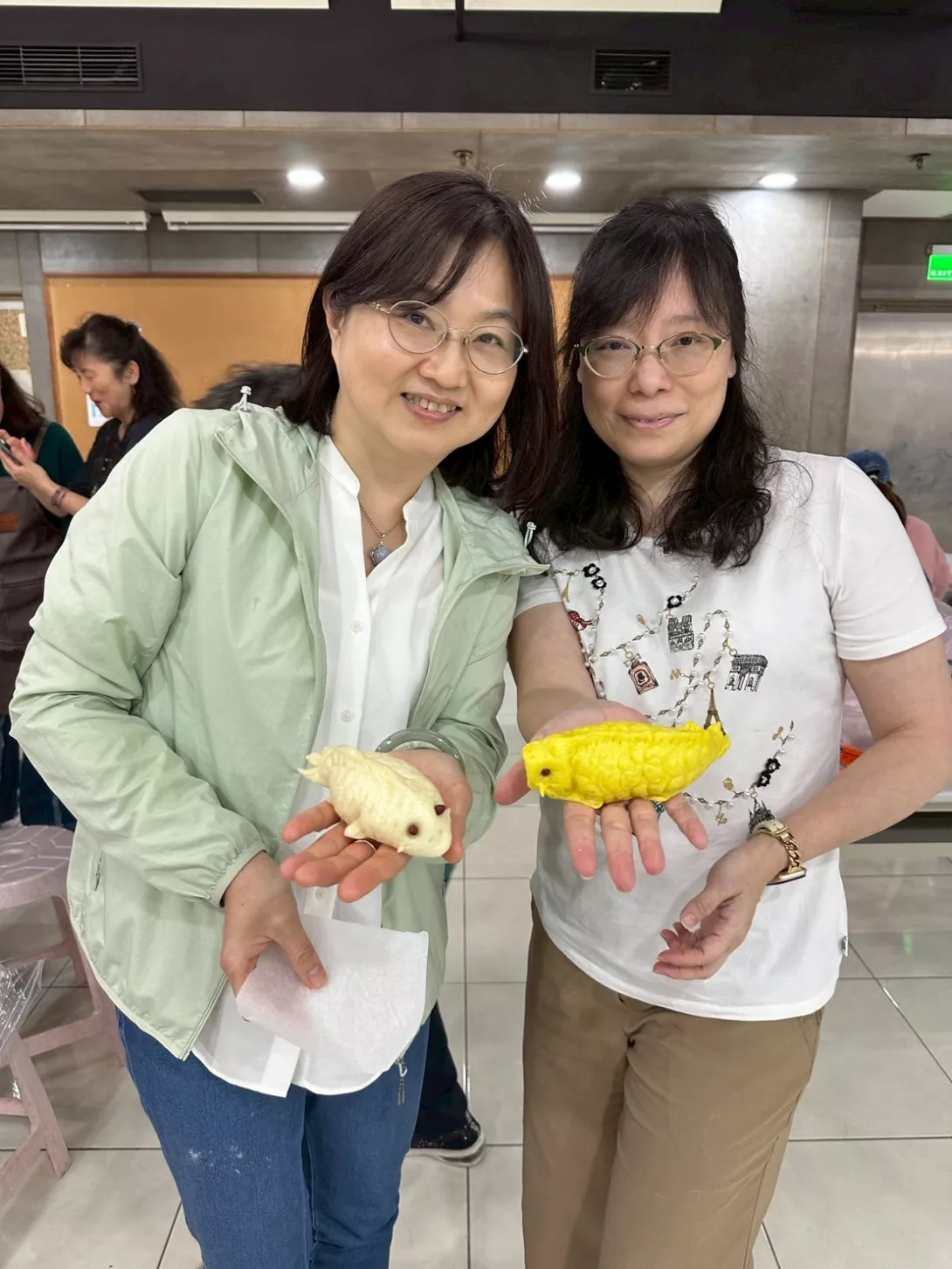 LINE_ALBUM_2025年4月15日麵食變魔術,創意花式麵點_250423_1
