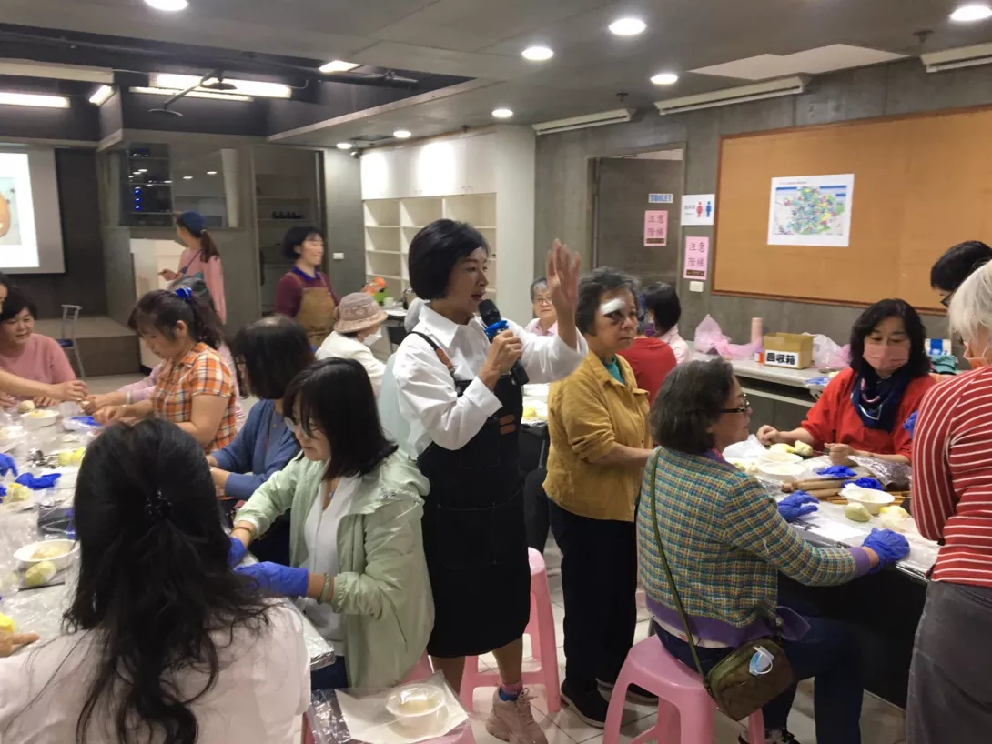 LINE_ALBUM_2025年4月15日麵食變魔術,創意花式麵點_250423_10