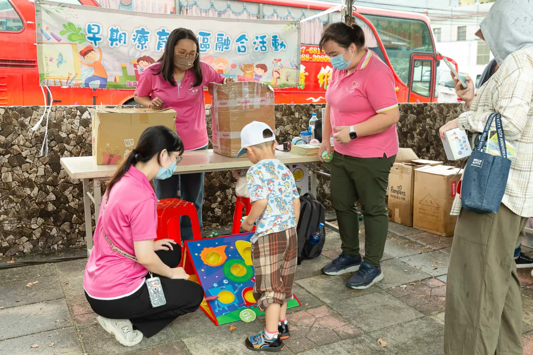 4.闖關遊戲區,小朋友開心闖關
