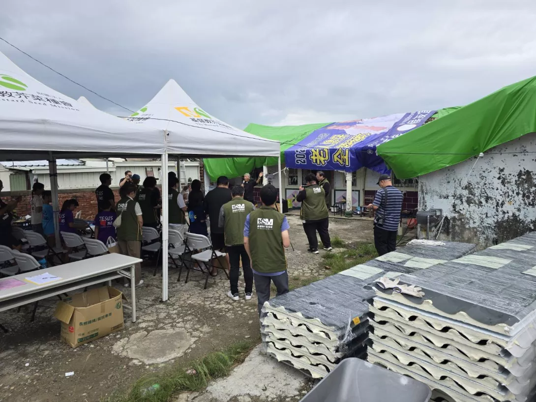 災後芥菜種會正式啟動「丹娜絲災後家園修繕」,並舉行開工感恩禮拜。 (芥菜種會提供)