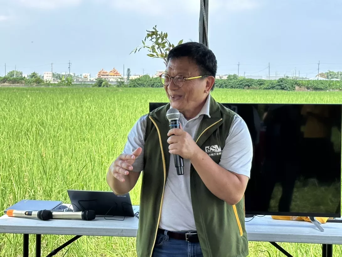 基督教芥菜種會執行長李肇家,感謝社會各界與芥菜種會攜手打造助人網絡與扶立願景。(芥菜種會提供)