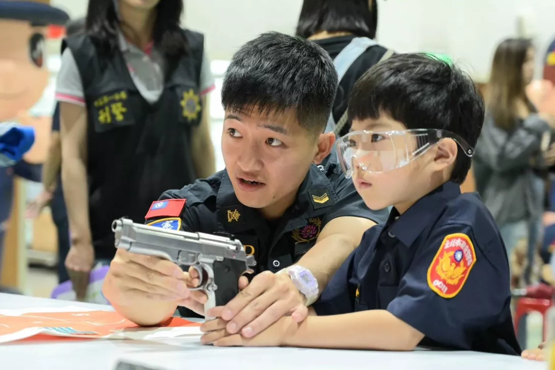 波麗士守護萌娃FUN暑假