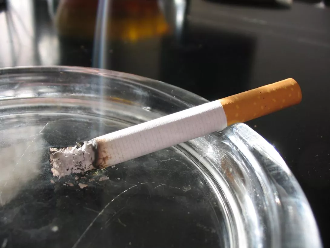 Cigarette 1