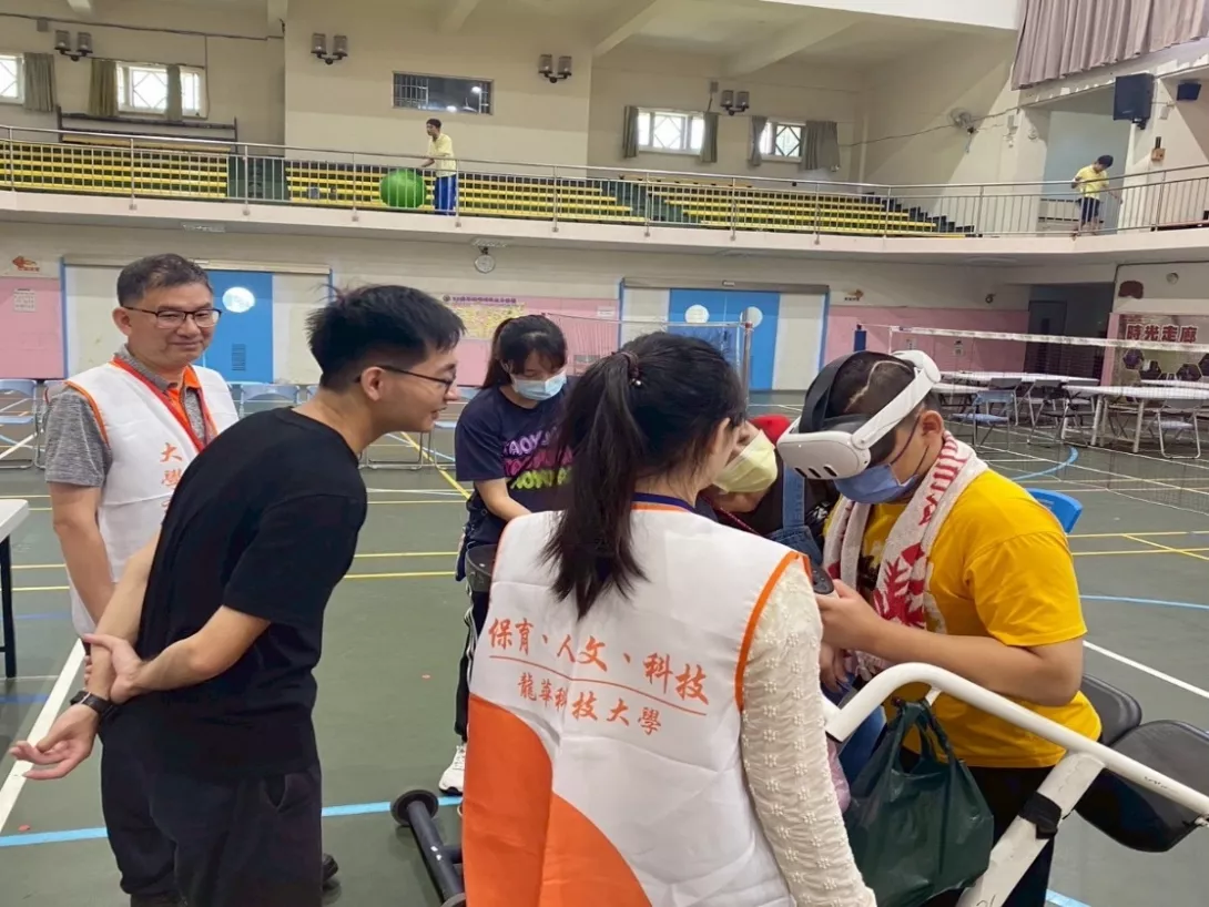 龍華科大啟動綠幕光影任務 帶領特教勇士穿梭夢想旅程-2