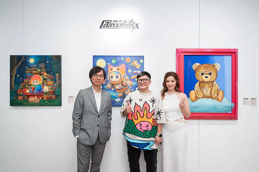 邦瀚斯策展人關尚鵬(左)、王建揚藝術家(中)及翁嘉穗藝術家(右)