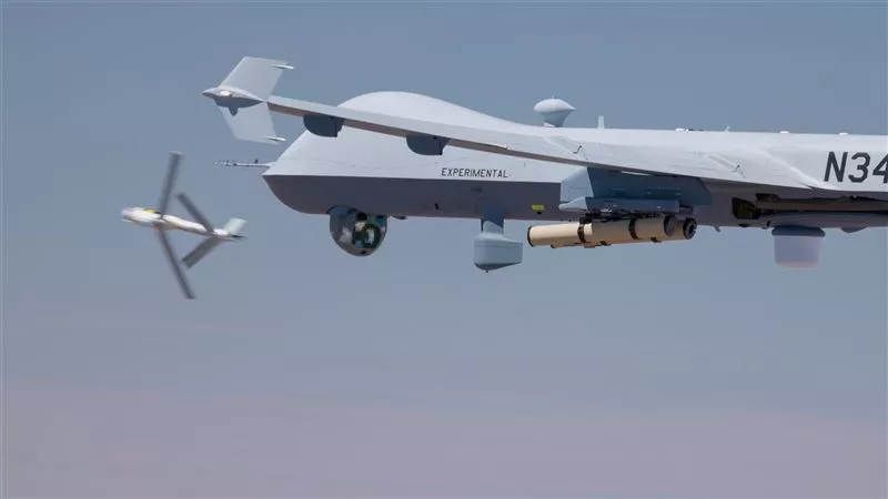 MQ-9A無人機發射「彈簧刀600型」滯空攻擊彈藥(圖片取自GA-ASI網站)