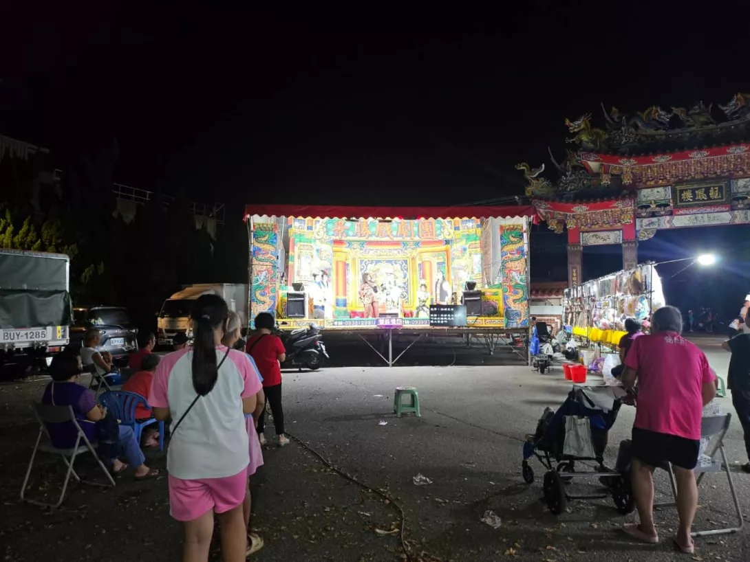 客家大戲_戲棚下