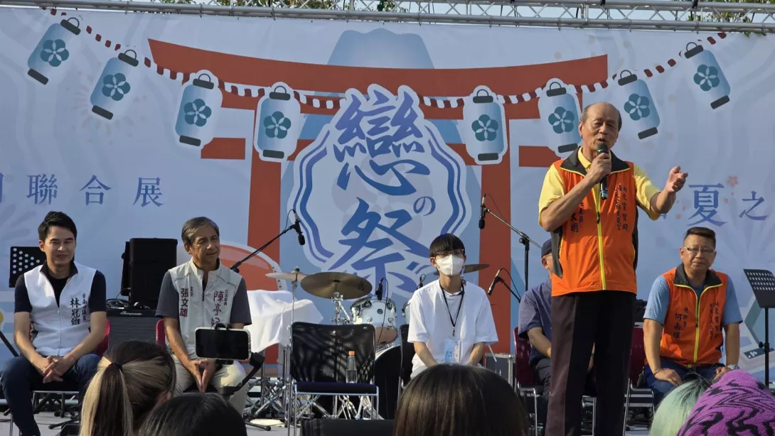 03A大臺南凌霄寶殿武龍宮主委王大明高度肯定南臺科大學生的創意與組織力,並表示樂見