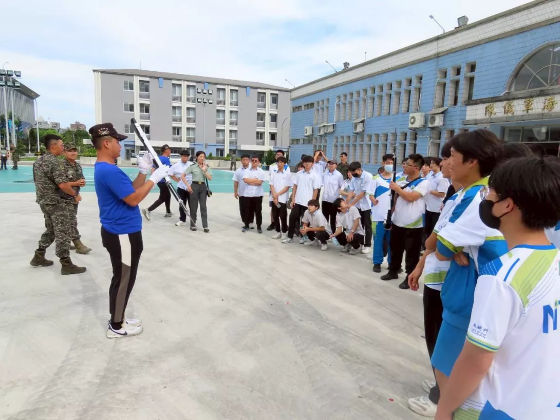 LINE_ALBUM_1140925參訪海軍司令部_251009_3