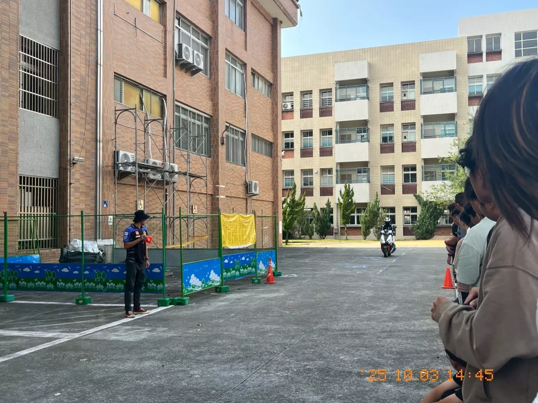 LINE_ALBUM_1141003山葉機車_入班宣導_251007_31