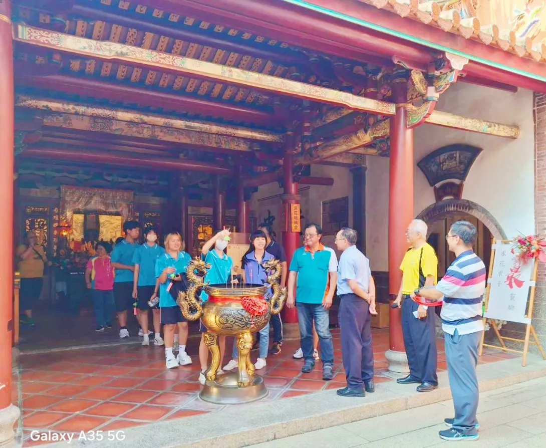 MEITU_20251001_205256681