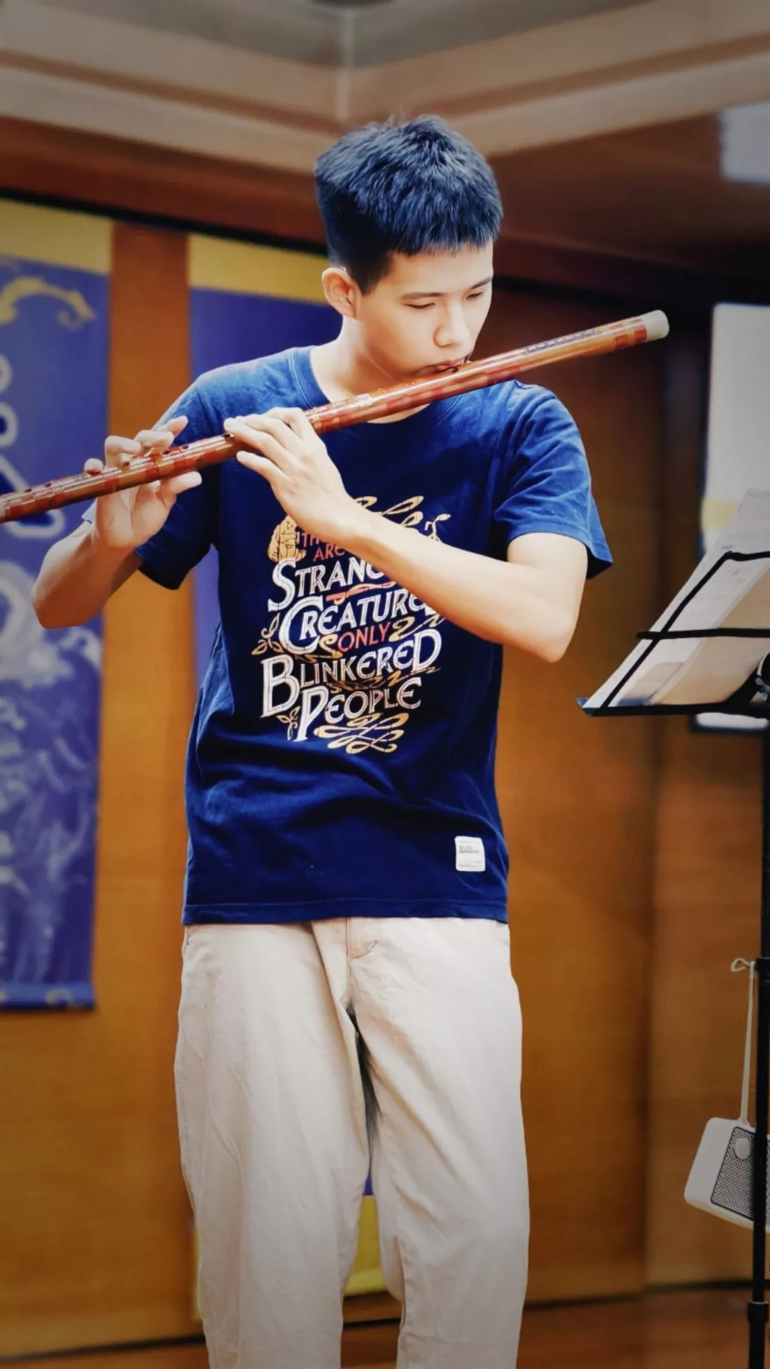 MEITU_20251028_125606982_copy_1800x3200