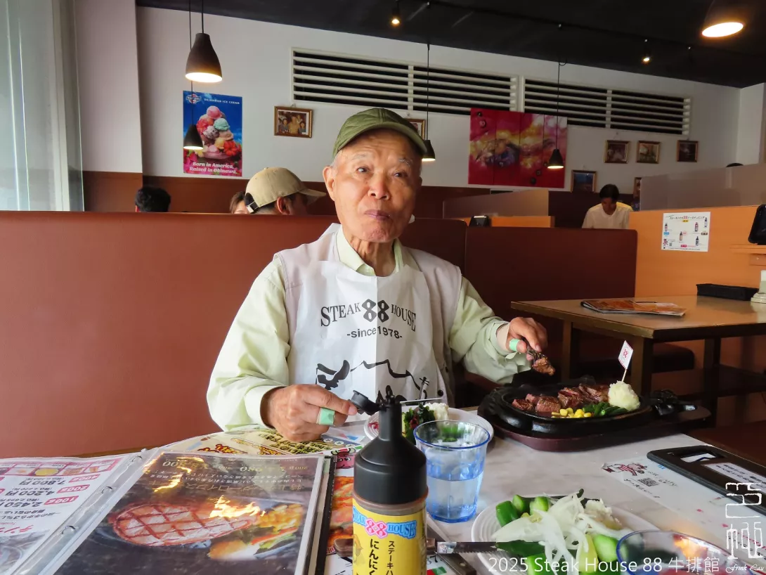 sFrinkLau20250815p06