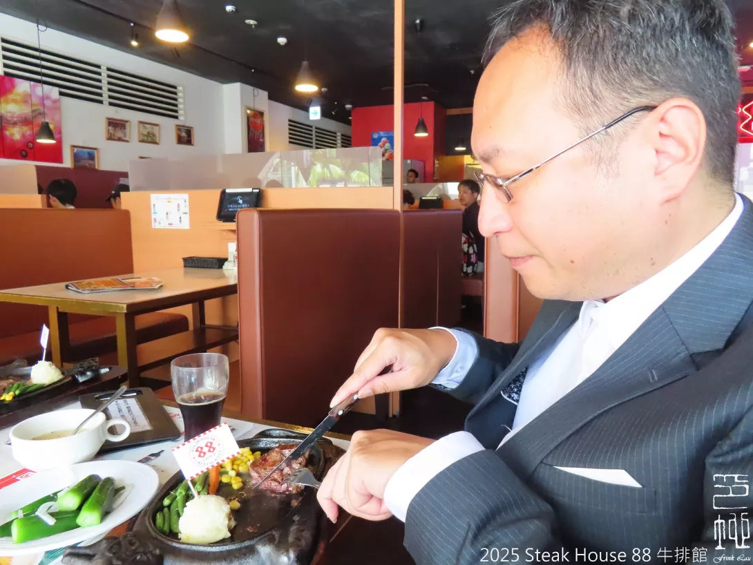 sFrinkLau20250815p07