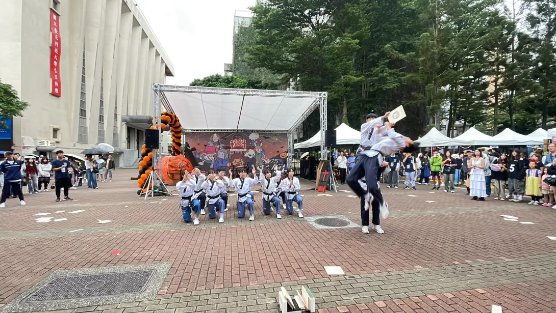 LINE_ALBUM_1141101校慶全民國防_251101_44