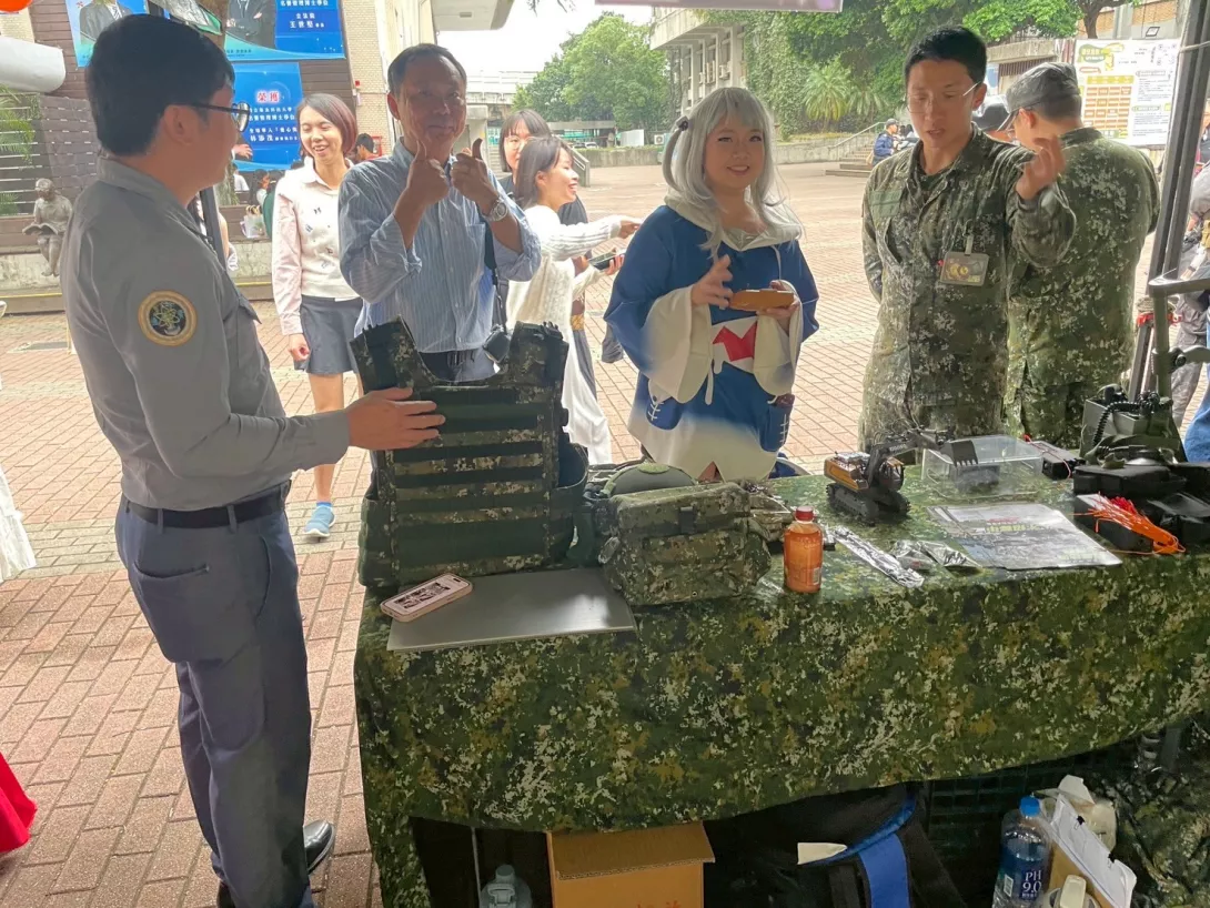 LINE_ALBUM_1141101校慶全民國防_251101_51